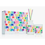 ipuro Limited Edition Love Is Love gyertya + diffúzor ajándékcsomagban 50g / 50ml
