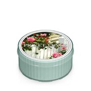 Kringle Candle Picket Fence illatgyertya (35 g)