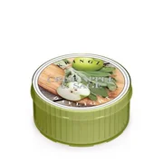Kringle Candle Crisp alma és zsálya illatgyertya (35 g)