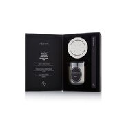 LADENAC Urban Senses Eau de Cypress illatgyertya (200 g) ajándékcsomagolásban