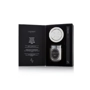 LADENAC Urban Senses Eau de Cypress illatgyertya (200 g) ajándékcsomagolásban