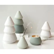 Paddywax ciprus és fenyő illatgyertya "Christmas Tree" kicsi (5,5 uncia / 155g)