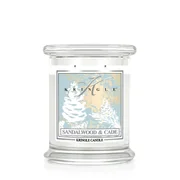 Kringle Candle Sandalwood & Cade illatosított gyertya közepes 2 kanócos (411g)