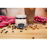 MILKHOUSE GYERTYA Caramel Cold Brew illatgyertya KRÉM TÉRKÉS (142 g)